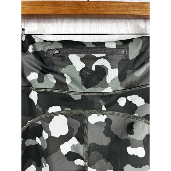 Athleta Lightning Camo 7/8‎ Leggings XL Olive Green High Rise Athleisure Fit - Picture 7 of 8